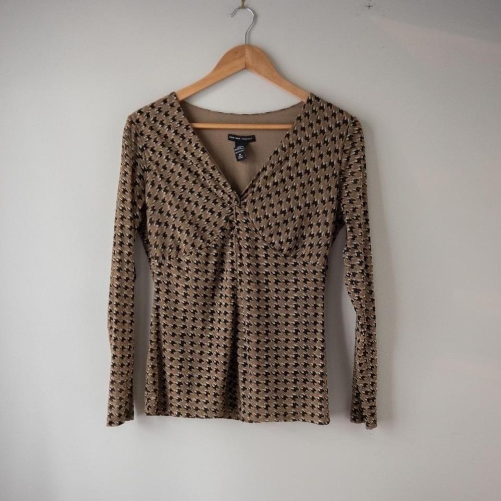 New York & Company Y2K Whimisigoth Houndstooth Blouse Size M Fall